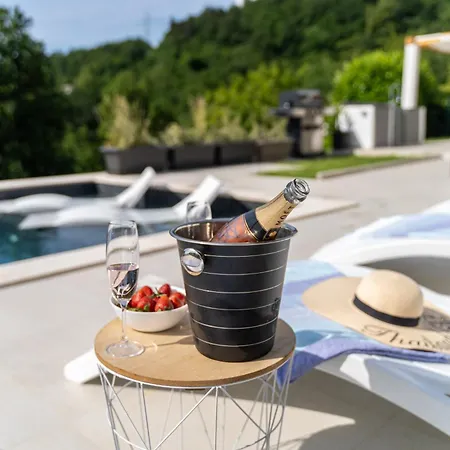 Mare&monti In Opatija, Heated Pool With Sea View *