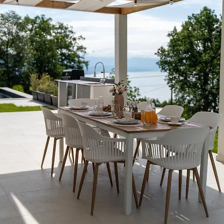 Mare&monti In Opatija, Heated Pool With Sea View 빌라