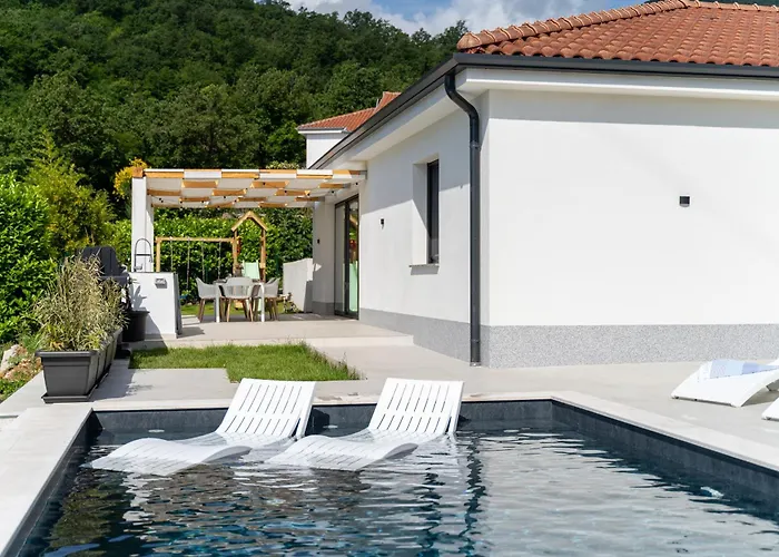 Mare&monti In Opatija, Heated Pool With Sea View אופטיה