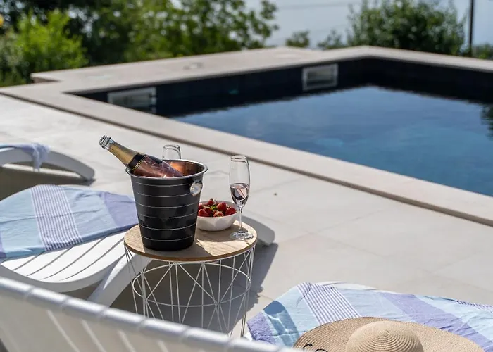 Mare&monti In Opatija, Heated Pool With Sea View Opatija